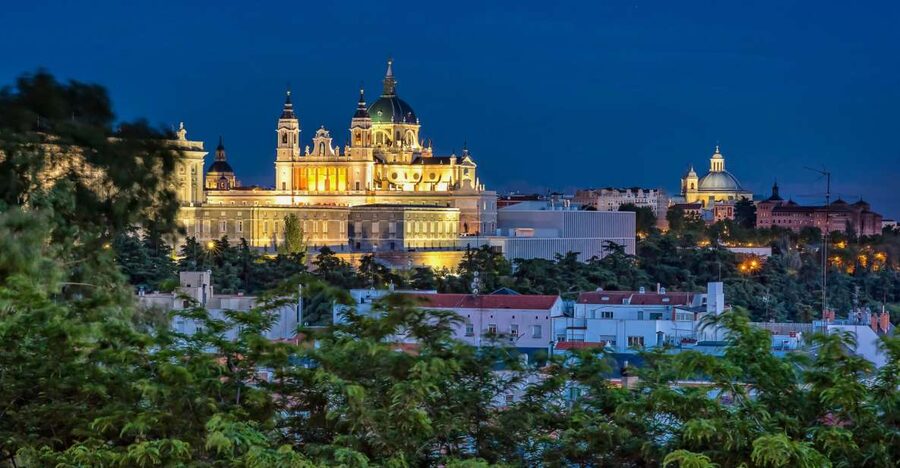 Madrid: City Highlights Guided Walking Tour - Why this Madrid walking tour works well