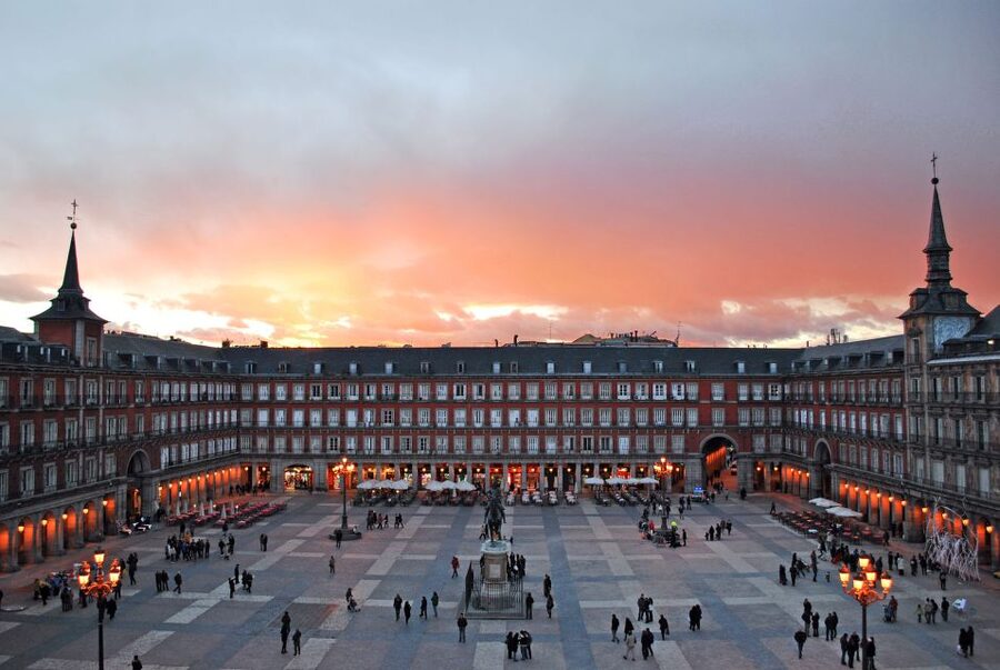 Madrid: City Highlights Guided Walking Tour - Plaza de España and Cervantes