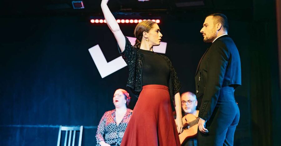 Madrid: Flamenco Show at Tablao "Las Tablas" with Drink - The dancers, singers, and guitarist share the stage