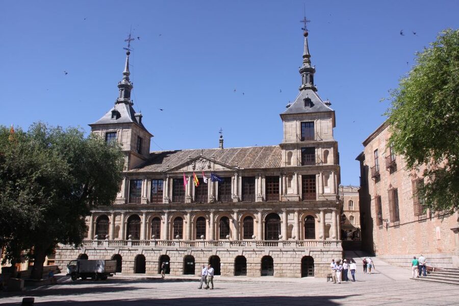 Madrid: Full-Day Guided Tour of Toledo with Cathedral Visit - Toledo Cathedral is the grand finale