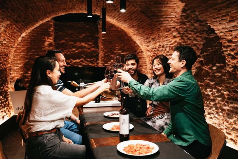 Madrid: Guided Tapas and Wine Tour with Terrace Visit - Key points to know before booking