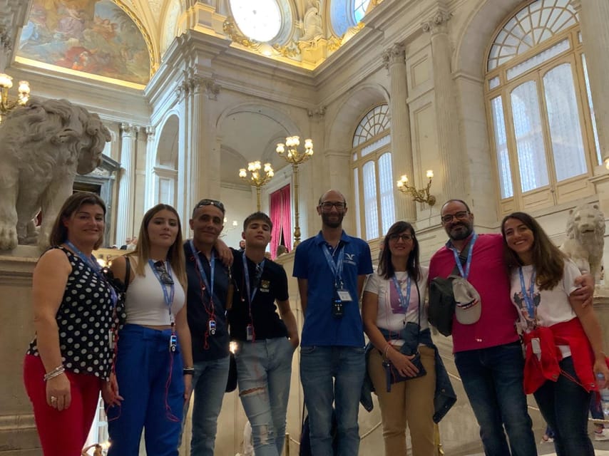 Madrid: Guided Tour of the Royal Palace with Fast Access - Inside a palace of more than 3,000 rooms
