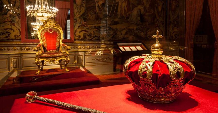 Madrid: Guided Visit to the Royal Palace - Starting at Plaza de Isabel II