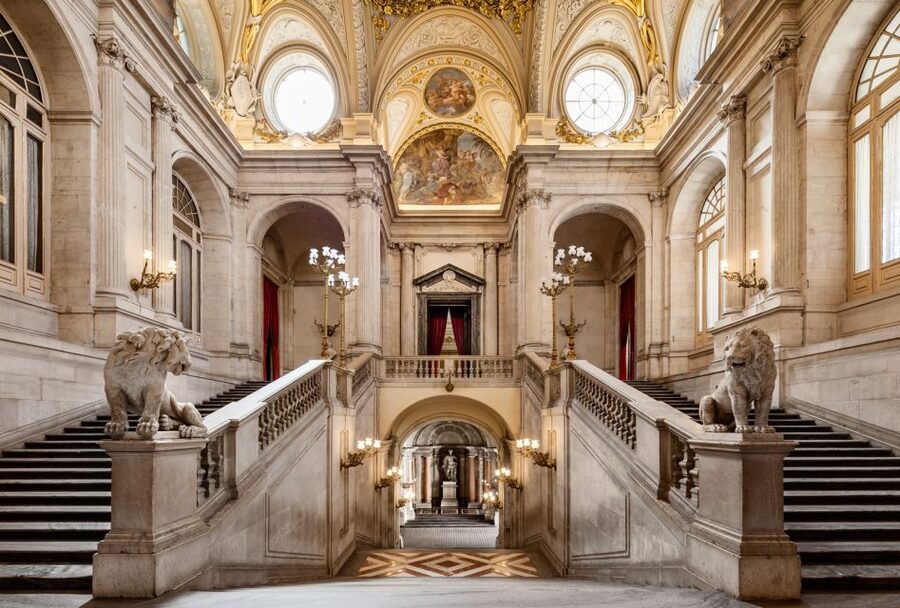 Madrid: Guided Visit to the Royal Palace - Royal apartments and the great banquet hall