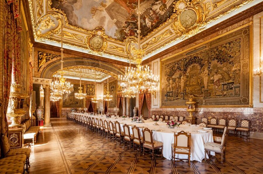 Madrid: Guided Visit to the Royal Palace - Art, frescoes, instruments, and royal decoration