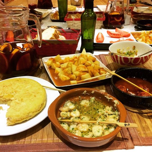 Madrid: Half-Day Spanish Cooking Class - Two Spanish cooking classes, one good afternoon of eating