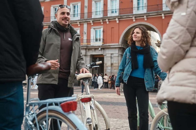 Madrid: Highlights Guided Vintage Bike Tour and Tapas Option - The Royal Palace and Orient Gardens