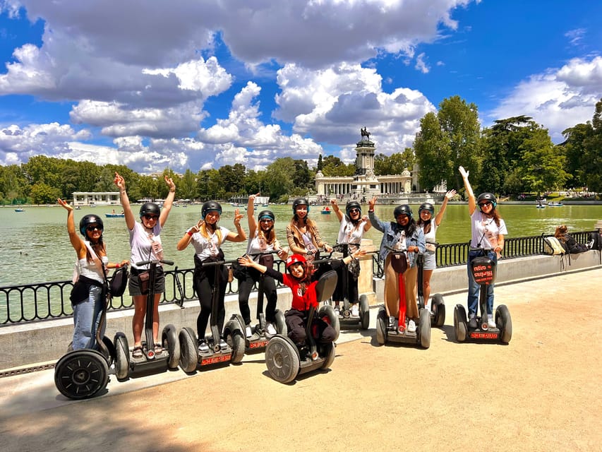 Madrid: Iconic Retiro Park Segway Tour - La Rosaleda and 4,000 rose bushes