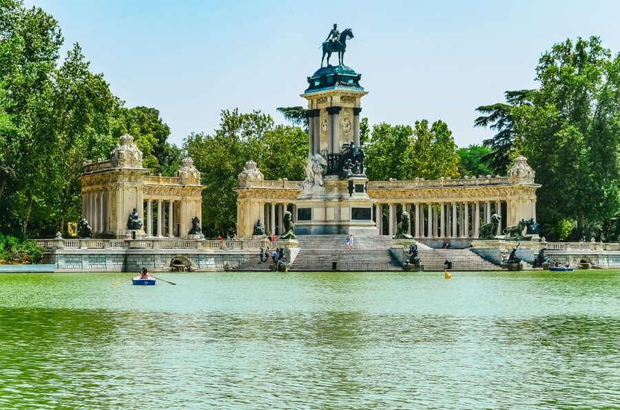 Madrid: Iconic Retiro Park Segway Tour - The lake and Alfonso XII’s grand monument