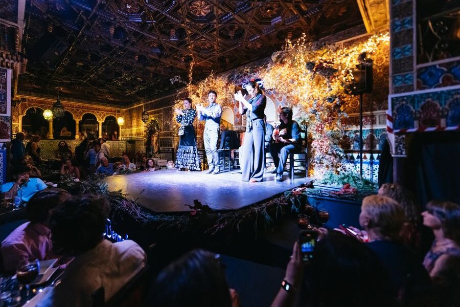 Madrid: Live Flamenco Show with Food and Drinks Options - How the timing works during your evening