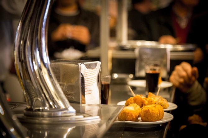 Madrid Local's Tapas Tour Dinner with a side of History - Why this works as a first evening in Madrid