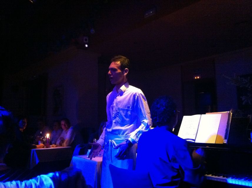 Madrid: Opera and Zarzuela Show and Dinner - Choosing between La Bohème and La Traviata