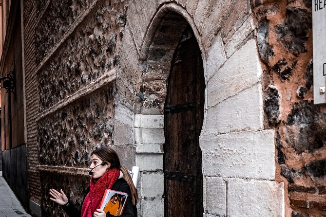 Madrid Oscuro: Torture, Ghosts, Crimes and Legends - Pasadizo del Panecillo, the Alley of Hunger
