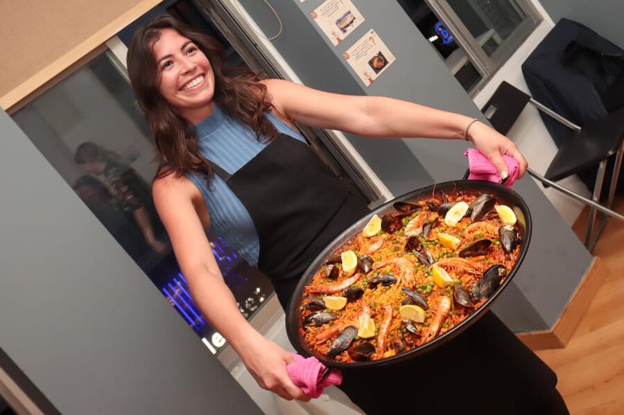 Madrid: Paella and Sangria Workshop in the City Center - Key points to know before booking