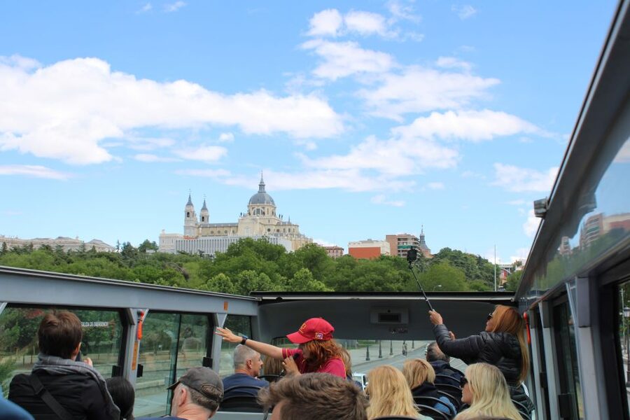 Madrid: Panoramic Open-Top Bus Day or Night Tour with Guide - The Royal Palace and Madrid’s historic center