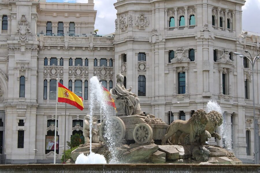 Madrid: Panoramic Open-Top Bus Day or Night Tour with Guide - Reina Sofía, Atocha, and the return to Goya