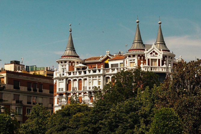 Madrid Prado Museum & City PRIVATE TOUR with Ticket Included - What the guides add to the experience