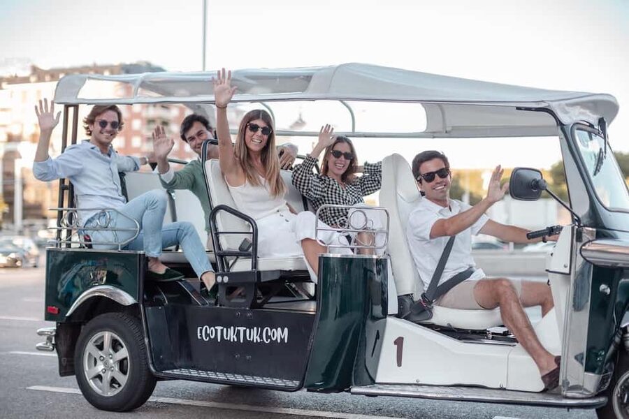 Madrid: Private City Tour by Eco Tuk Tuk - Puerta de Alcalá, Cibeles, and the Bank of Spain
