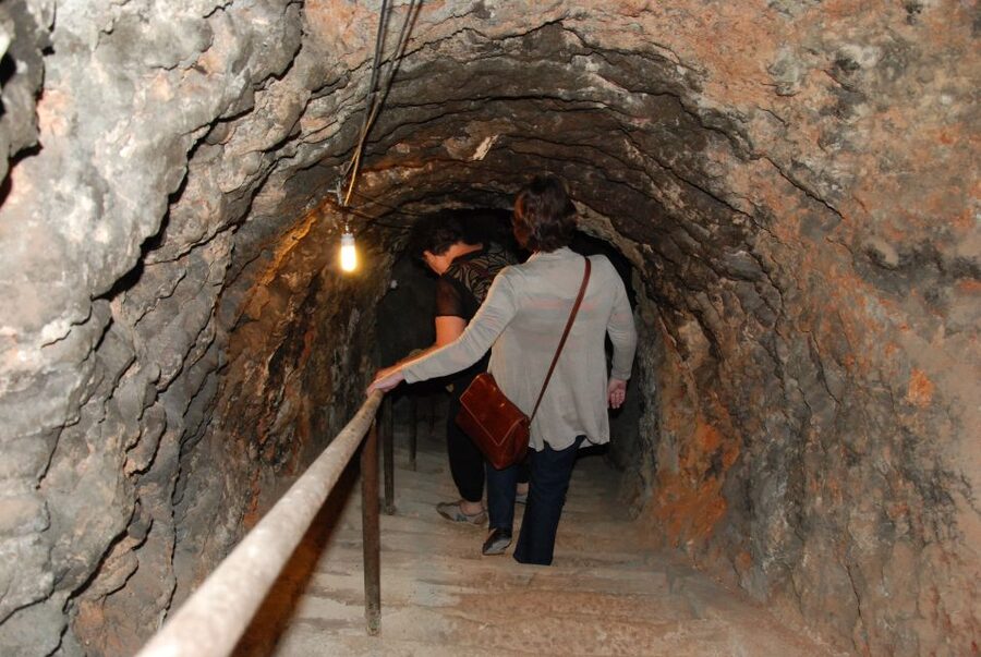 Madrid Region Wineries Guided Tour with Wine Tastings - The road to Colmenar de Oreja