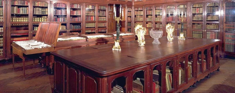 Madrid: Royal Palace Expert Guided Tour with Skip-the-Line - The Private Royal Apartments