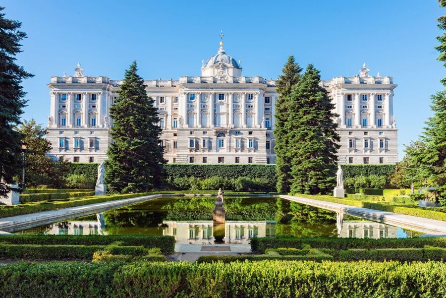 Madrid: Royal Palace Guided Tour with Entry Ticket - Key points to know before booking