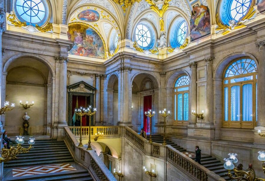 Madrid: Royal Palace Guided Tour with Entry Ticket - Charles III’s private rooms and Gasparini’s room