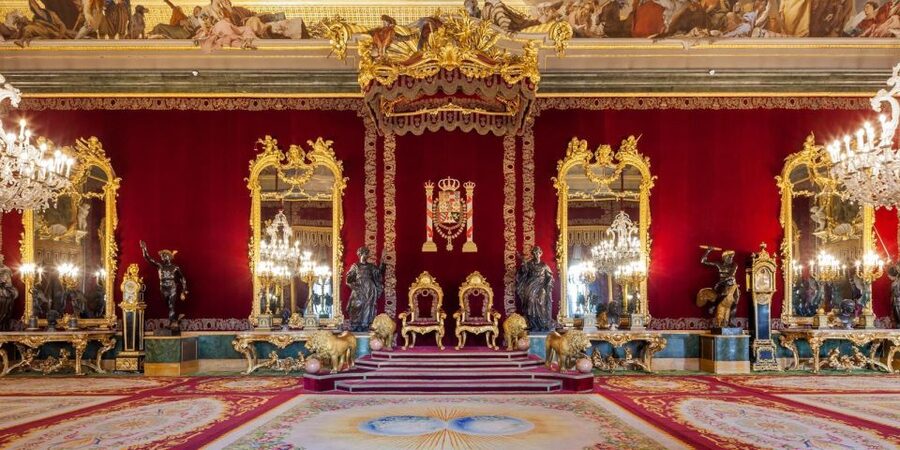 Madrid: Royal Palace Guided Tour with Entry Ticket - The Prince’s Courtyard, reliquary, and chapel
