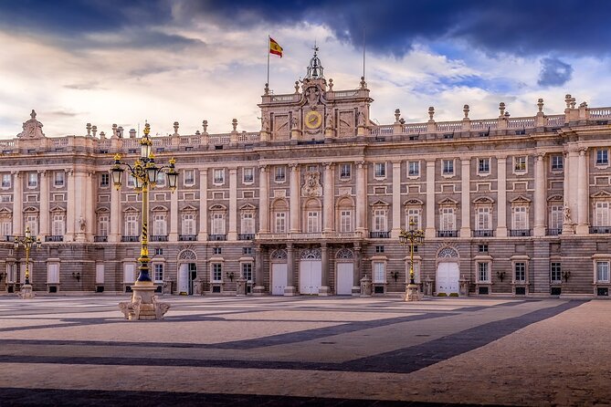 Madrid: Royal Palace Guided Tour with Skip the Line Ticket - Key points to know before booking