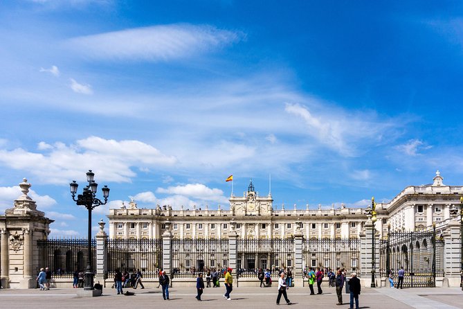 Madrid Royal Palace Professional Guided Tour with Skip the Line - What to do after the guided portion