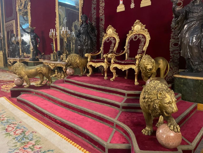 Madrid: Royal Palace tour - semi private or private - Who should book this Royal Palace tour?