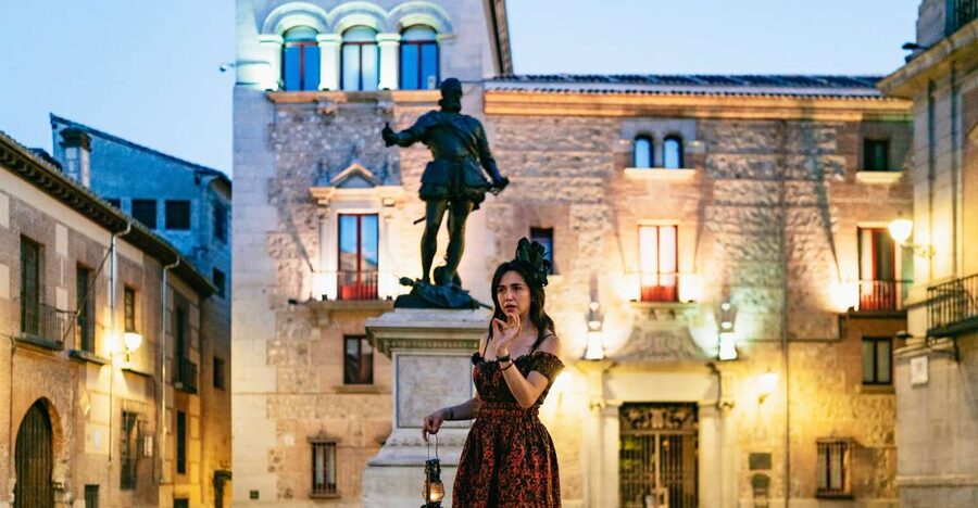Madrid: Spanish Inquisition and Legends Evening Walking Tour - Following the darker side of Madrid