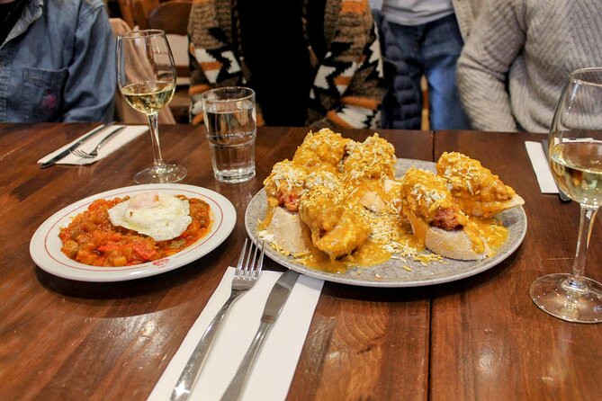 Madrid Tapas, Wine and History Tour - The guides make the difference