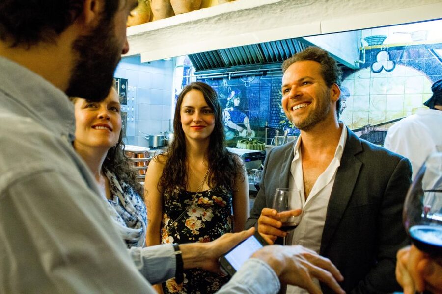 Madrid: Tapas & Wine Tasting Tour with Local Guide - Wine lessons without a formal tasting room