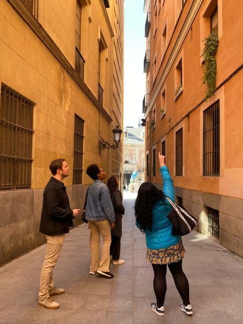 Madrid: Welcome to Madrid Guided Walking Tour - Why Madrid makes a good history walk
