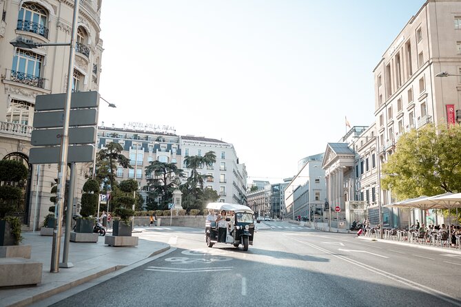 Madrid Welcome Tour with Local Guide in Eco Tuk Tuk Private - Why an electric tuk-tuk works so well in Madrid