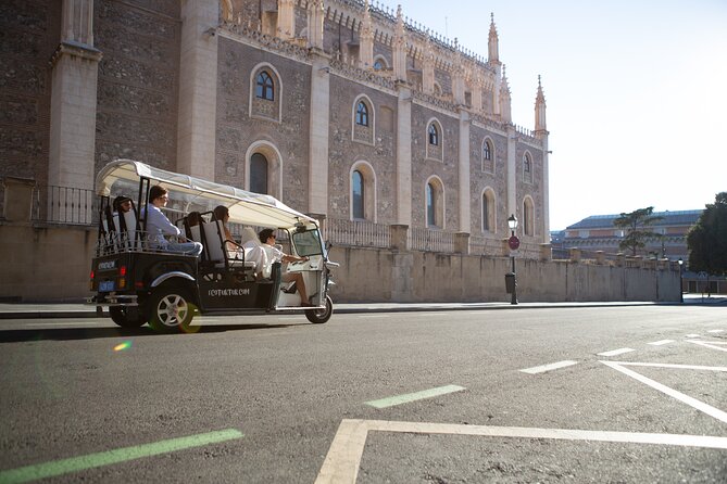 Madrid Welcome Tour with Local Guide in Eco Tuk Tuk Private - Congress, fountains, and Madrid’s public symbols