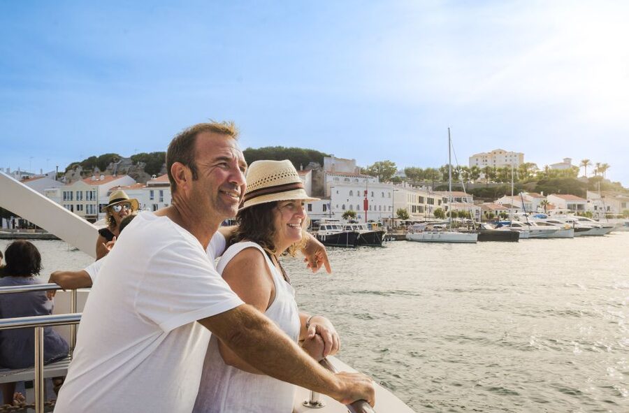 Mahon: Harbor Boat Tour with Underwater Viewing & Commentary - Key points to know before you book