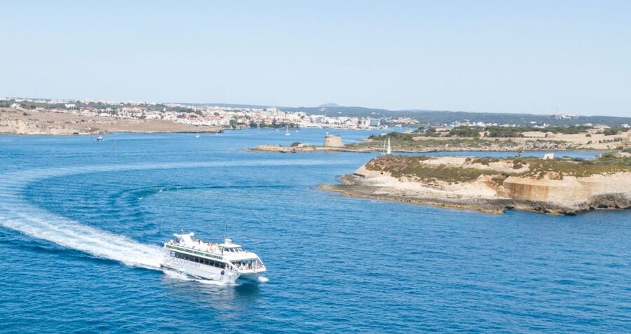 Mahon: Harbor Boat Tour with Underwater Viewing & Commentary - Why Mahón Harbour is worth seeing from a boat