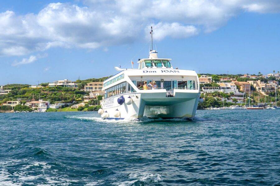 Mahon: Harbor Boat Tour with Underwater Viewing & Commentary - What to expect in the underwater viewing cabin