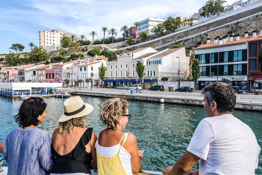 Mahon: Harbor Boat Tour with Underwater Viewing & Commentary - Timing, parking, and practical planning