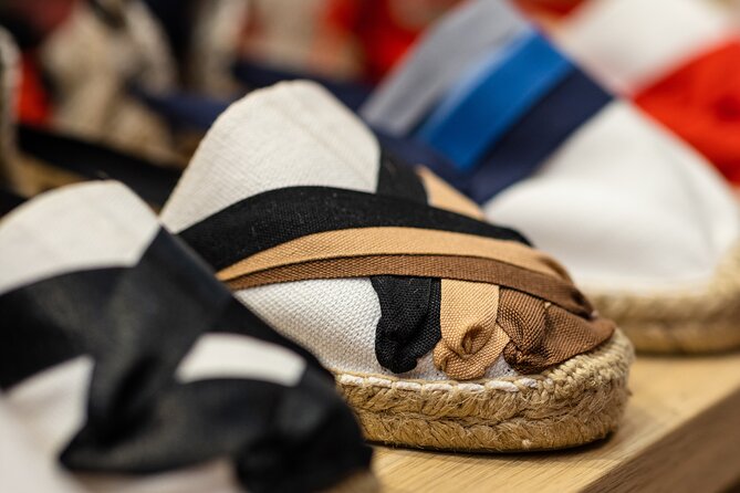 Make Authentic Espadrilles in Barcelona - Starting at Carrer d’Avinyó 8