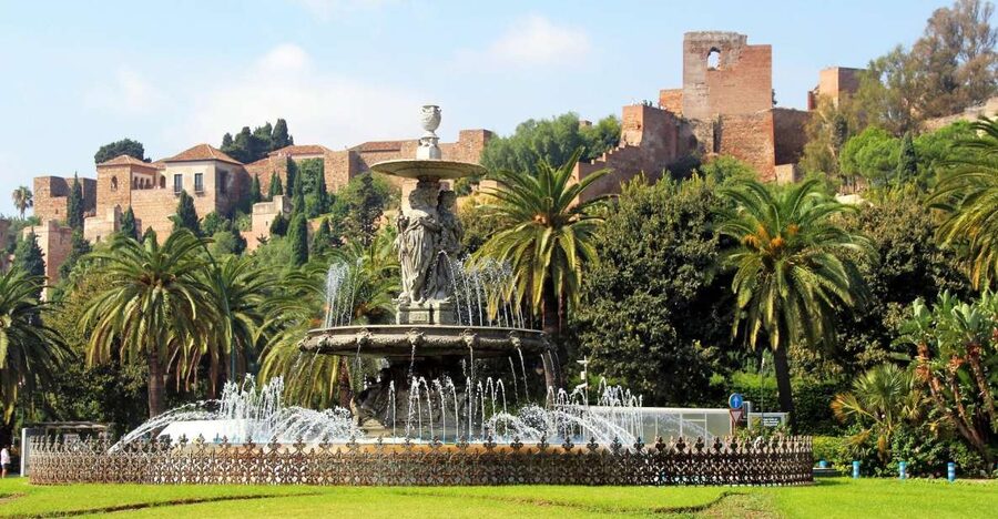 Málaga: 3-Hour Complete Walking Tour with Tickets - Starting beneath Málaga’s glass pyramid