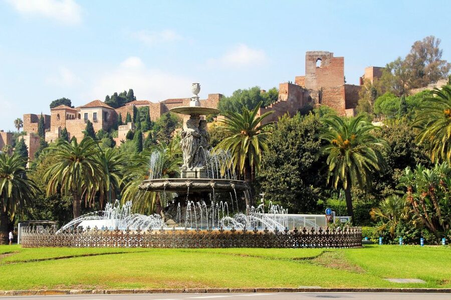 Málaga: 3-Hour Complete Walking Tour with Tickets - Entering the Alcazaba after the Roman ruins