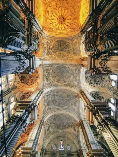 Málaga: 3-Hour Complete Walking Tour with Tickets - Is $37 good value for Málaga?