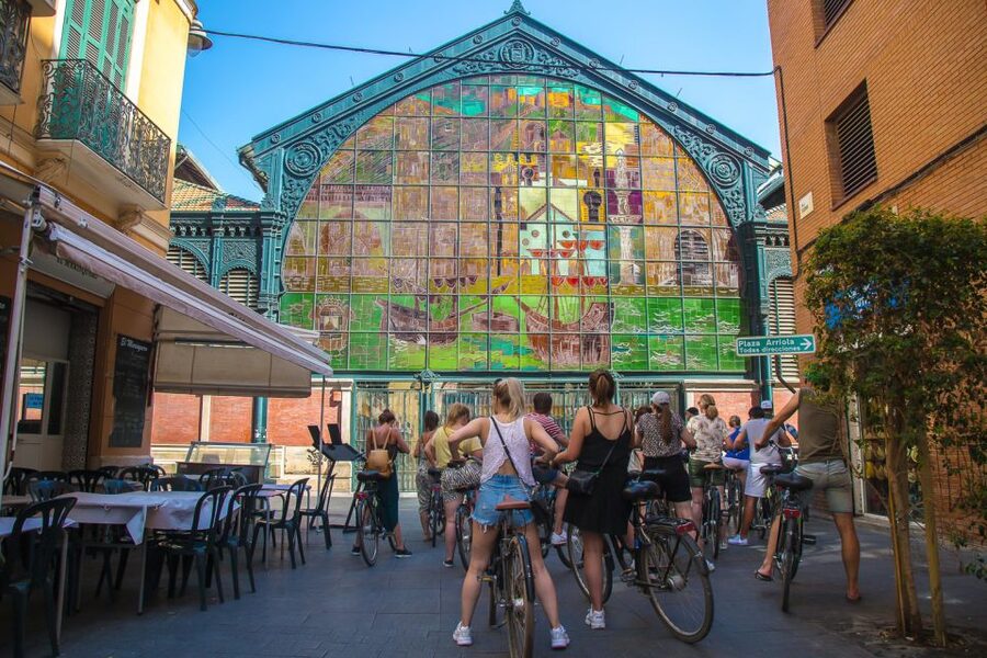 Malaga Bike Tour - Old Town, Marina & Beach - The guides make or break the three hours