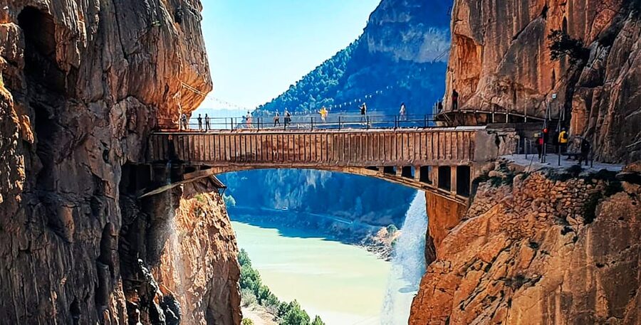 Málaga: Caminito del Rey Guided Tour with Transportation - Why the Caminito del Rey is worth a day from Málaga