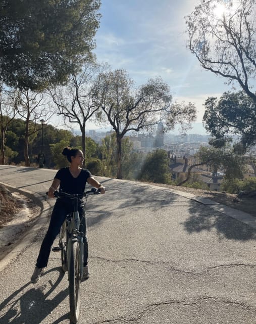 Malaga: Castle Hill and Fisherman Village E-Bike Tour - Finishing at Muelle Uno and the starting point
