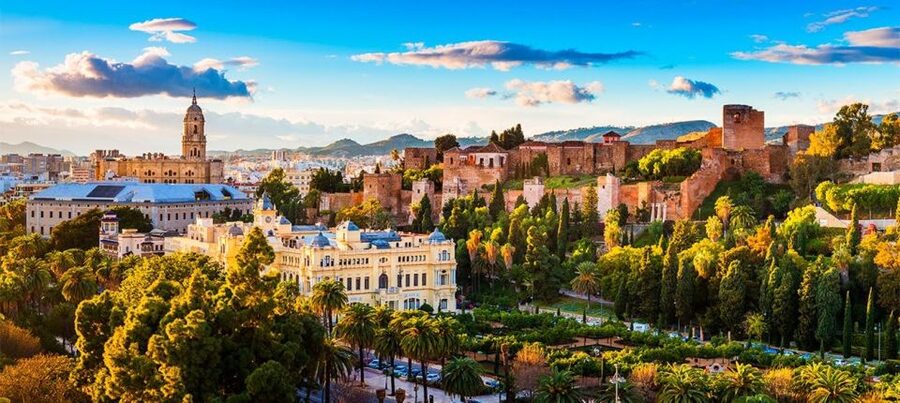 Málaga: Cathedral, Alcazaba, Roman Theater Walking Tour - Starting at Plaza de La Marina