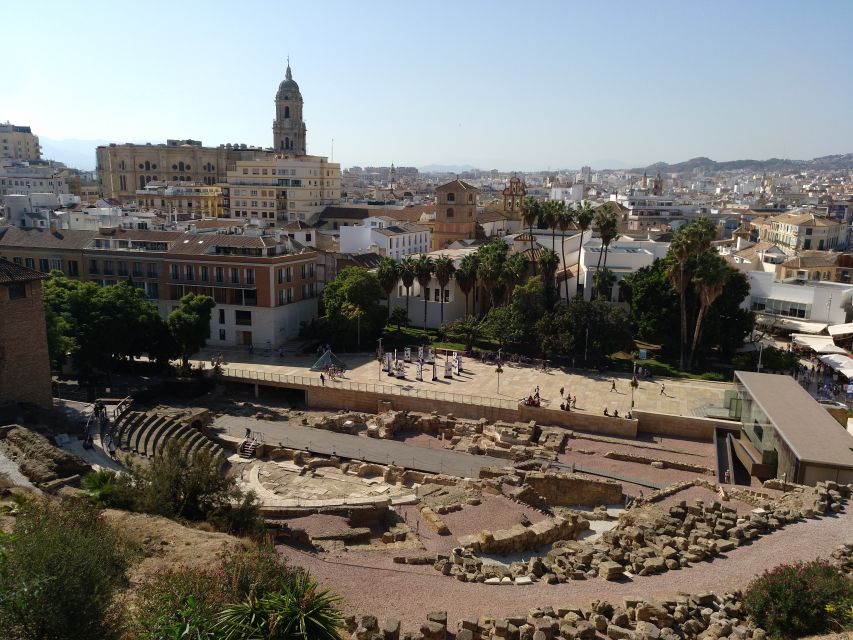 Málaga: Cathedral, Alcazaba, Roman Theater Walking Tour - Who should book this tour?