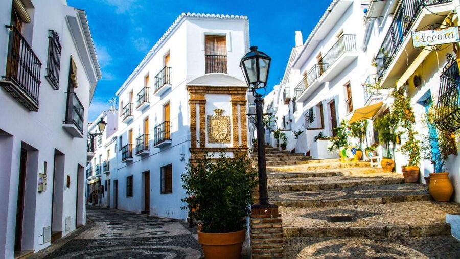 Malaga: Frigiliana & Nerja Tour with Local Product Tastings - Why this Costa del Sol day trip works
